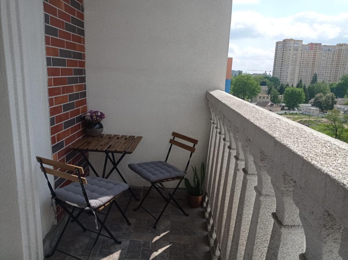 New England Deluxe Apartment Kiew Exterior foto