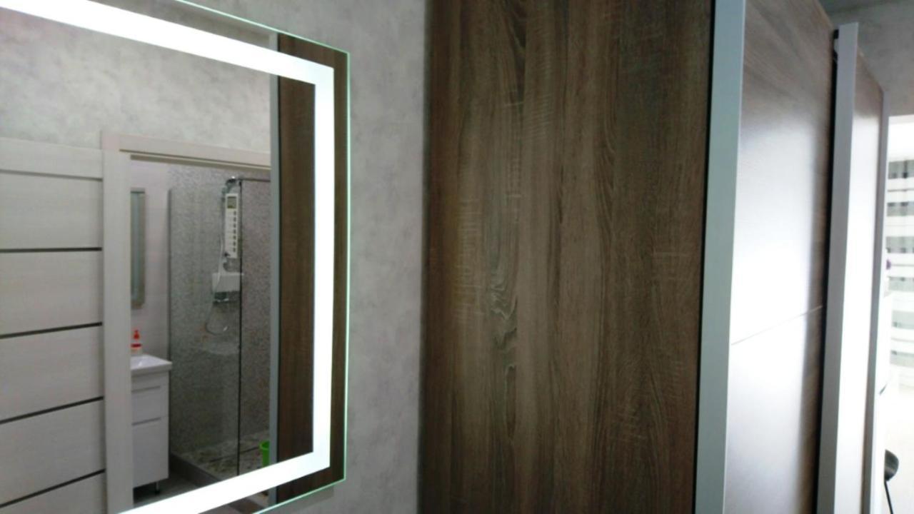 New England Deluxe Apartment Kiew Exterior foto